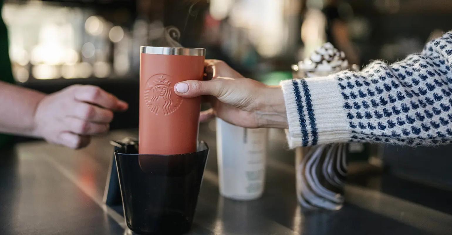 Starbucks expands its reusable cup program