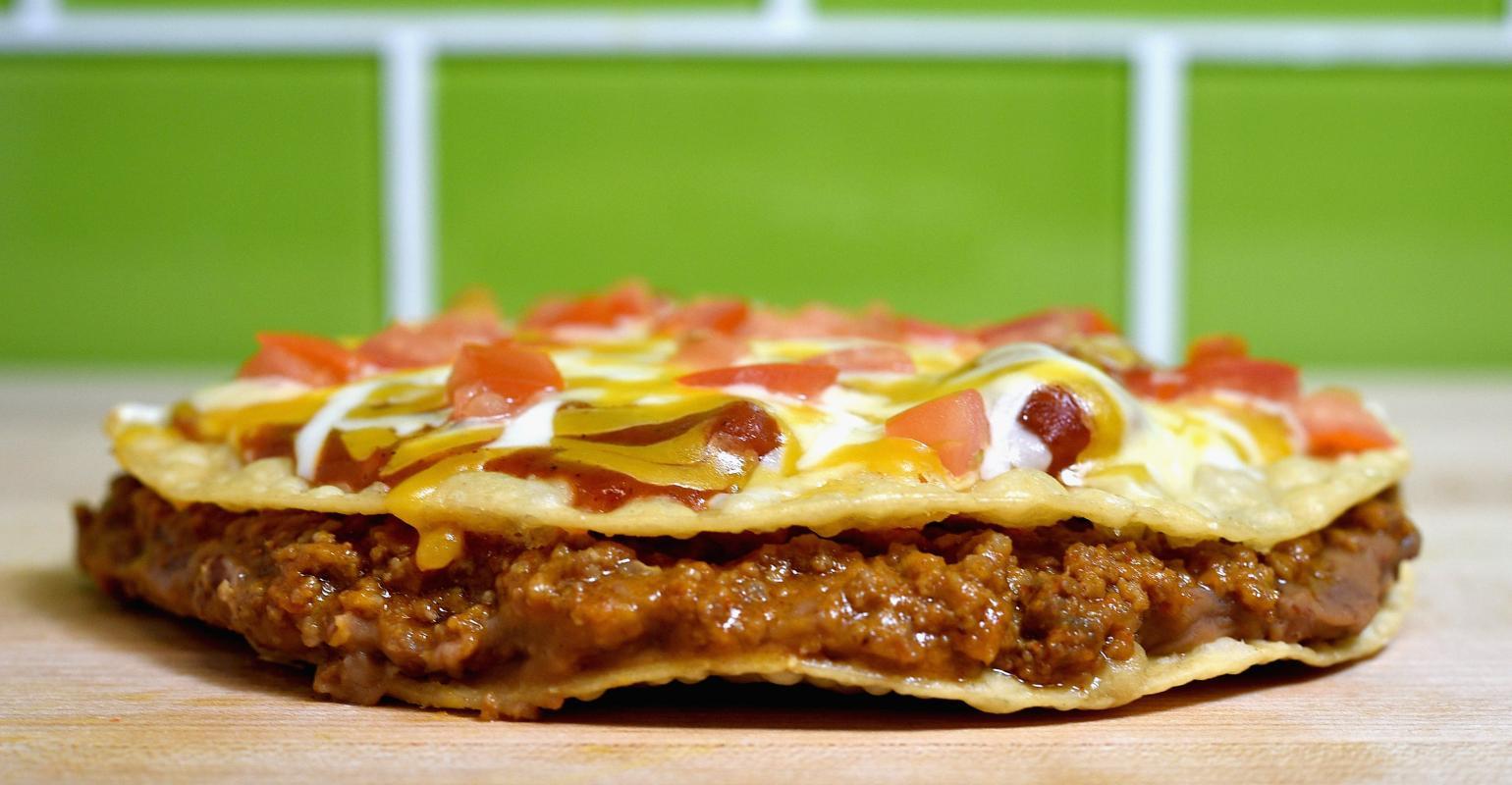 Taco Bell Mexican Pizza.jpg