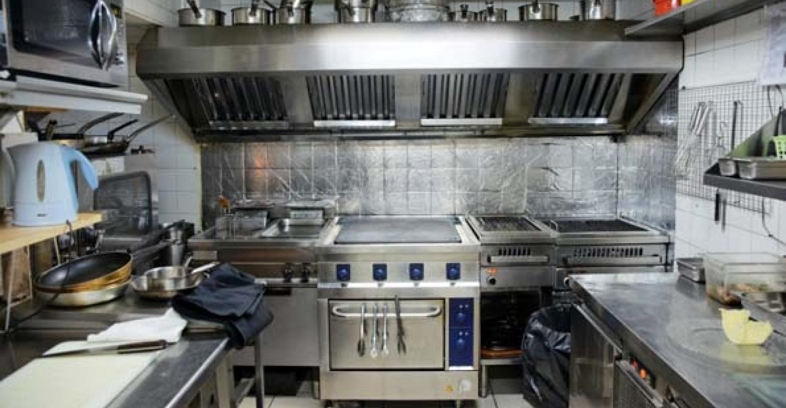 https://www.nrn.com/sites/nrn.com/files/styles/article_featured_retina/public/uploads/2013/07/restaurant-kitchen-stock_0.jpg?itok=kVRmwCjU
