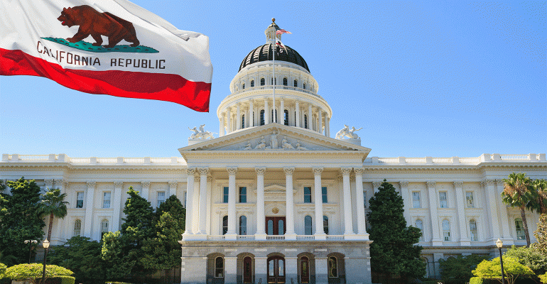 California-governor-signes-Right-of-Recall-bill (1).gif