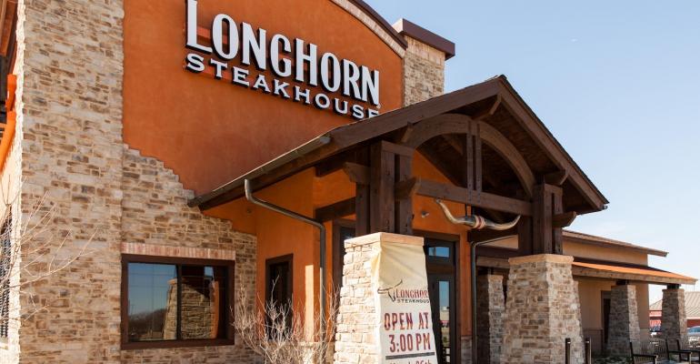 LongHorn-Steakhouse-Darden-Q321.jpg