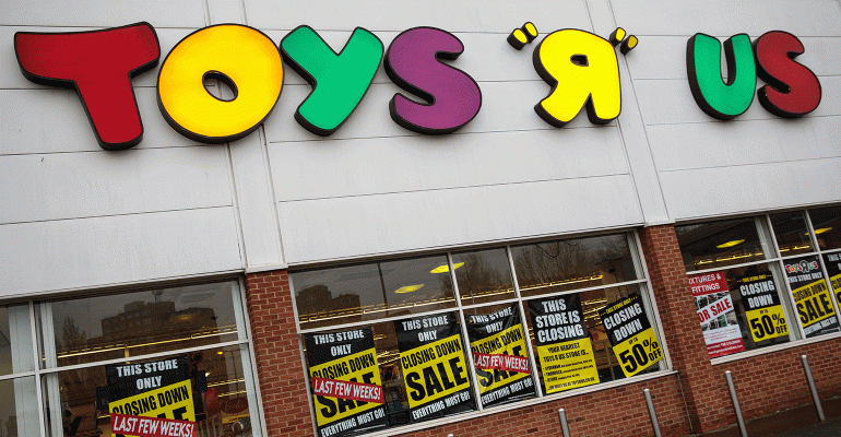 toys-r-us-closing.gif