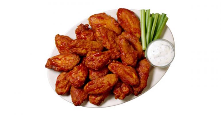 Commodity costs favorable for chicken wing chains in 2014