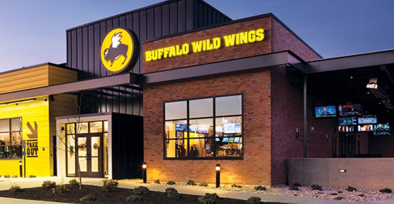 How Buffalo Wild Wings builds its bar business