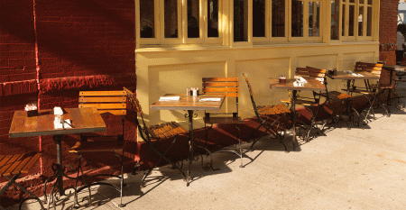 AlixPartners-Q1-2023-report-empty-outdoor-restaurant-seating.gif