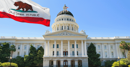 California-governor-signes-Right-of-Recall-bill 1.gif