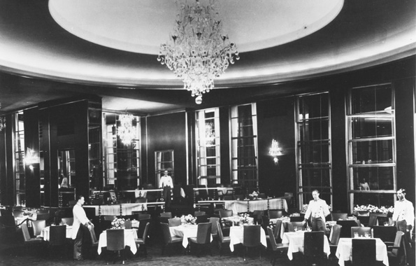 New York S The Rainbow Room Restaurant To Reopen Next Fall